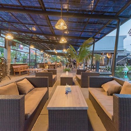 Urbanview Hotel Khayrizsan Tasikmalaya By Reddoorz Eksteriør billede